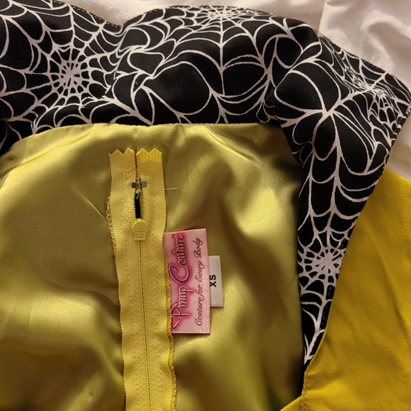 Lorelei pinup couture spiderweb dress. Belt included. Pinup girl clothing - Picture 3 of 11